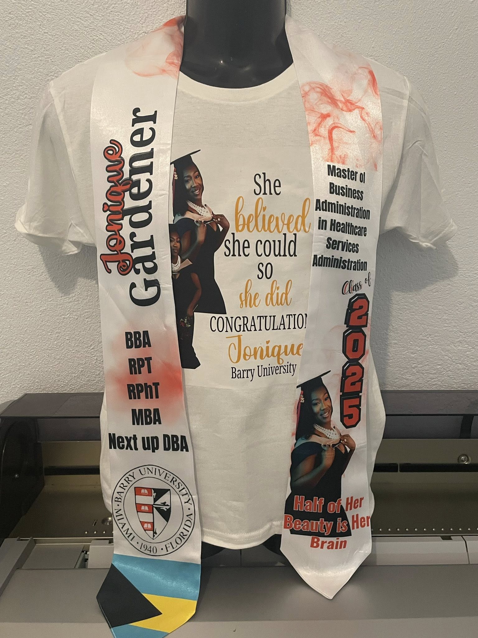 Graduation 3D/ All Over Stole